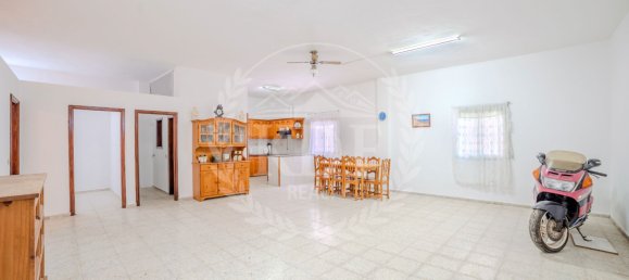 7 bedrooms Apartment in Arico, Spain No. 162073 2