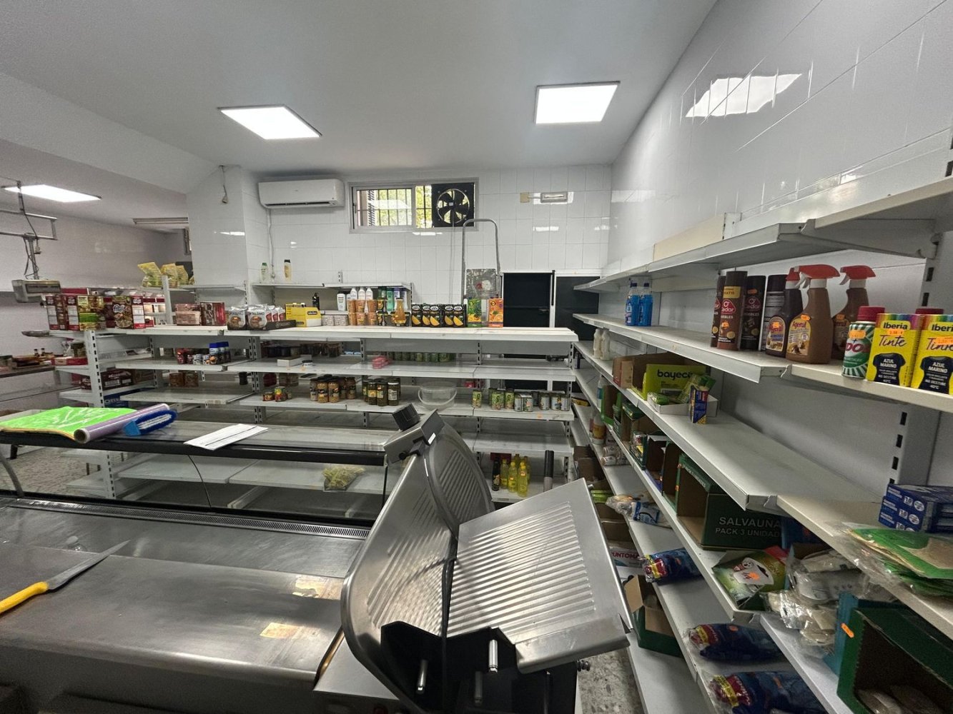 Gewerbliche Immobilie in Jerez de la Frontera, Spain 75m², Nr. 217528