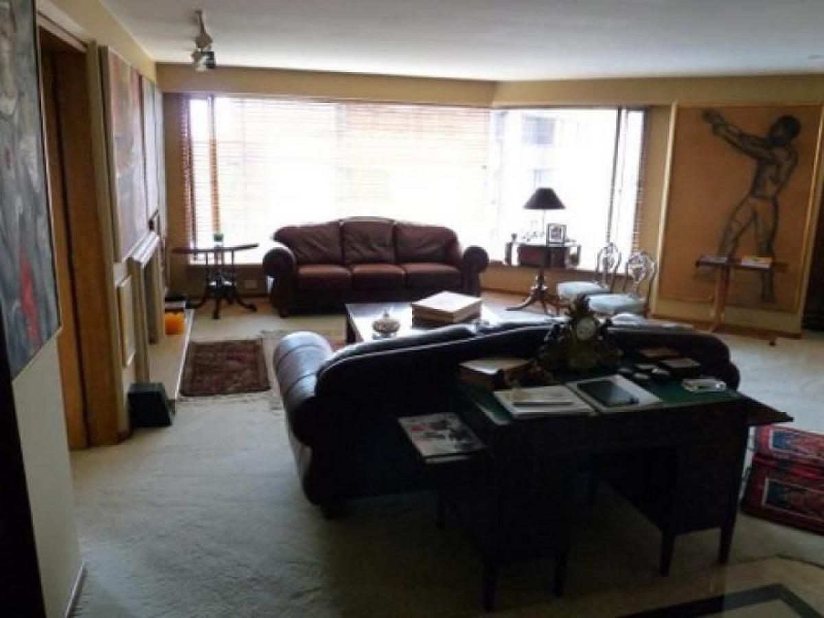 Дом с 4 спальнями в Богота, Колумбия № 14436