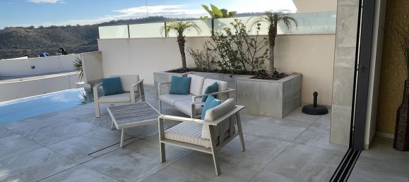 4 bedrooms House in Ciudad Quesada, Spain No. 183654 2