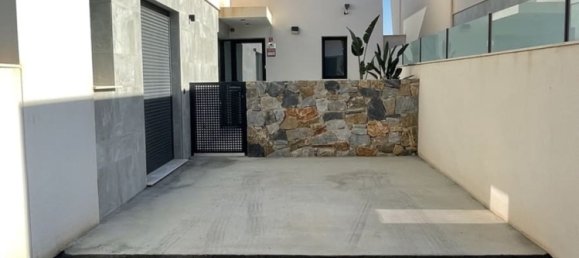 4 bedrooms House in Ciudad Quesada, Spain No. 183654 7