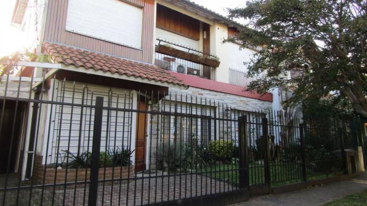3 bedrooms House in Quilmes, Argentina No. 63568