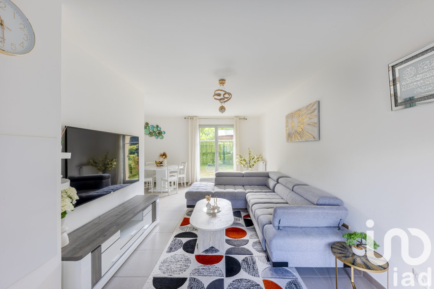 3 bedrooms House in Pontoise, France No. 348060