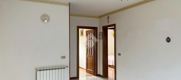 4-salle Appartement à Amelia, Italy No. 37606 7