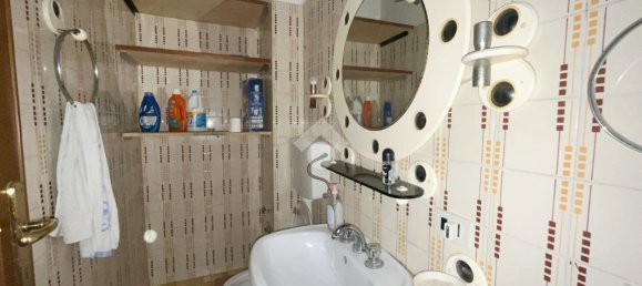 4-salle Appartement à Amelia, Italy No. 37606 25