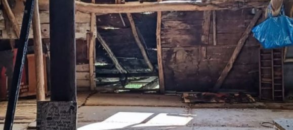 5 bedrooms House in Casella, Italy No. 374648 4