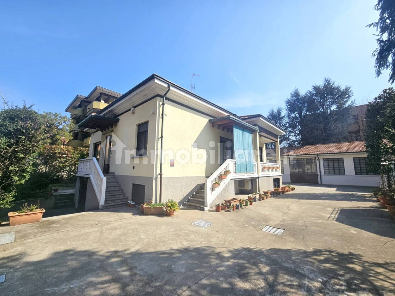 Villa T3 em San Vittore Olona, Italy N.º 341014
