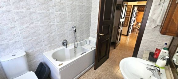 3 Schlafzimmer Villa in San Vittore Olona, Italy, Nr. 341014 6