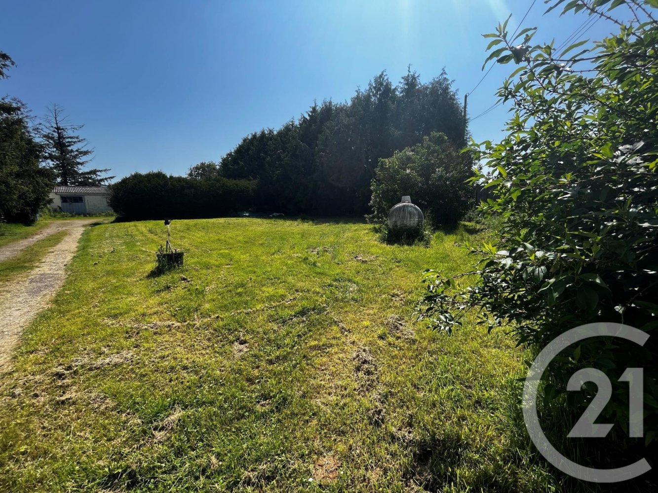 Grundstück in Binas, France, Nr. 88285