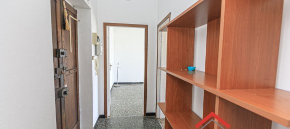 Apartamento de 2 dormitorios en Genoa, Italy No. 342216 4