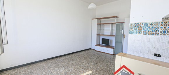 Apartamento de 2 dormitorios en Genoa, Italy No. 342216 8