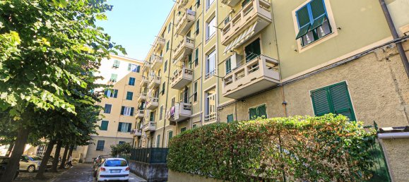 Apartamento de 2 dormitorios en Genoa, Italy No. 342216 23