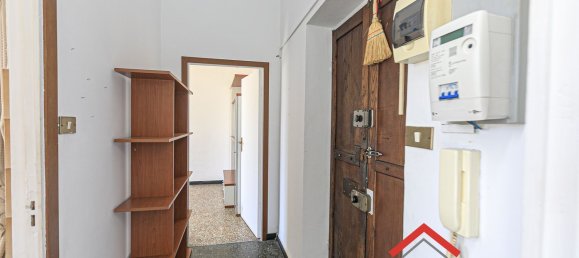 Apartamento de 2 dormitorios en Genoa, Italy No. 342216 3