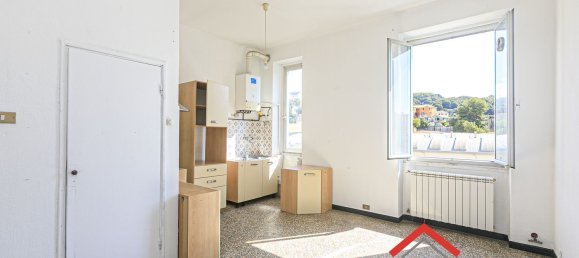 Apartamento de 2 dormitorios en Genoa, Italy No. 342216 6