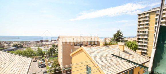 2 bedrooms Apartment in Genoa, Italy No. 352411 13
