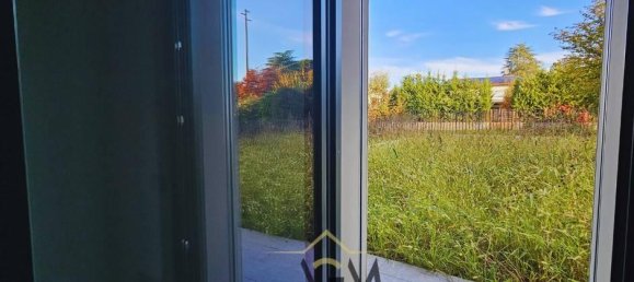 Квартира с 4 комнатами в Горле, Италия № 28806 20