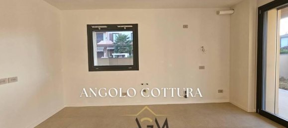 Квартира с 4 комнатами в Горле, Италия № 28806 5