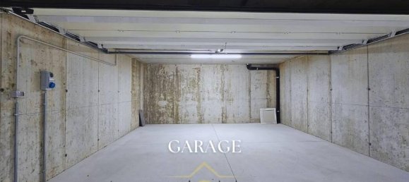 Квартира с 4 комнатами в Горле, Италия № 28806 38