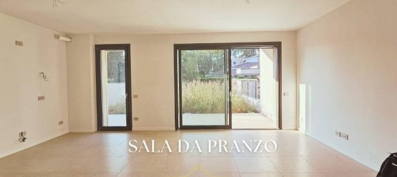 Квартира с 4 комнатами в Горле, Италия № 28806 15