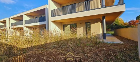 Квартира с 4 комнатами в Горле, Италия № 28806 35