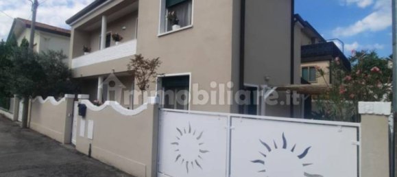 Villa de 3 dormitorios en Venice, Italy No. 259296 2