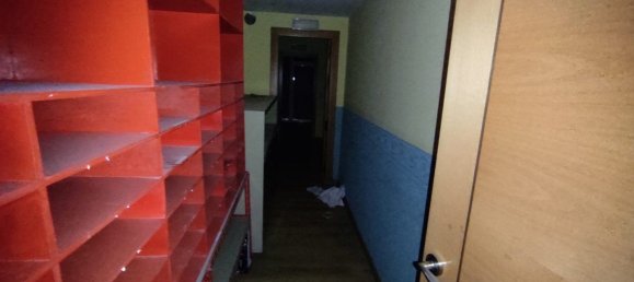 320m² Commercial property in Leon, Spain No. 107330 7