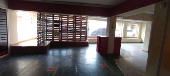 320m² Commercial property in Leon, Spain No. 107330 2