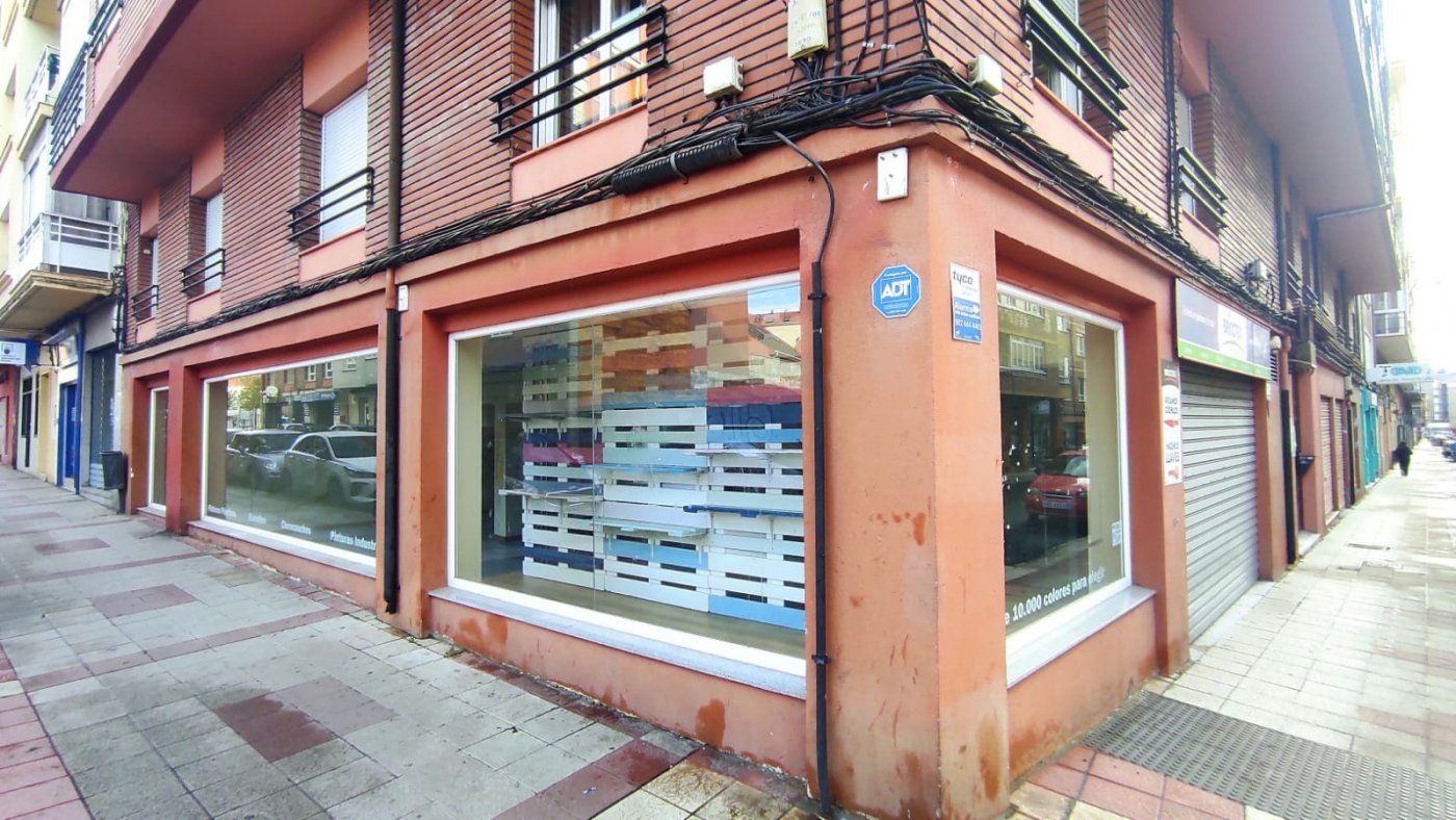 320m² Commercial property in Leon, Spain No. 107330