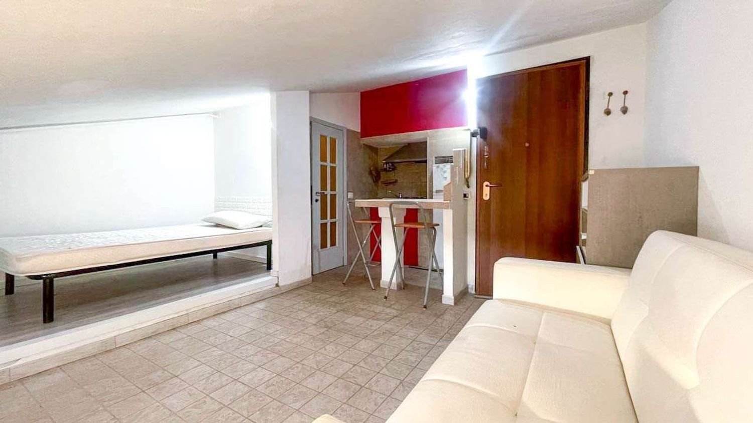 Studio in Cagliari, Italy, Nr. 207574