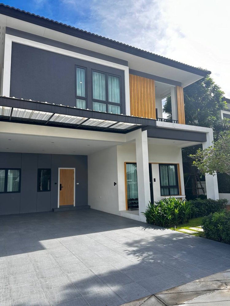 4 bedrooms Villa for sale in Pattaya, Chonburi, Eastern Thailand, Thailand № 33589