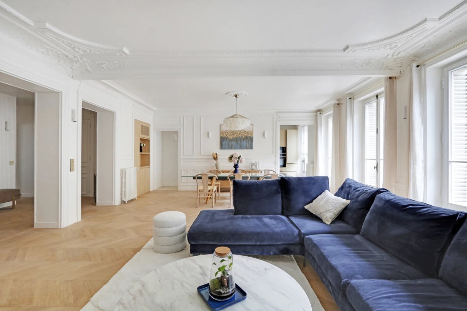 Apartamento de 4 dormitorios en Paris, France No. 346367