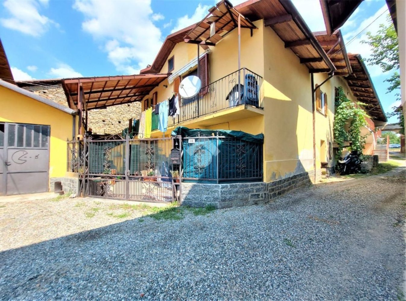 4 rooms House in Cumiana, Italy No. 207145