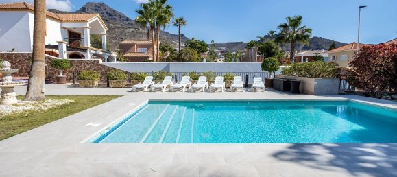 5 bedrooms Villa in Adeje, Spain No. 27344 12