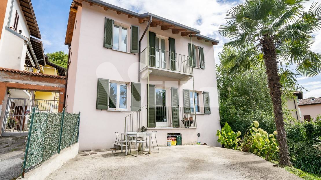 Villa T2 em Oggiono, Italy N.º 303504