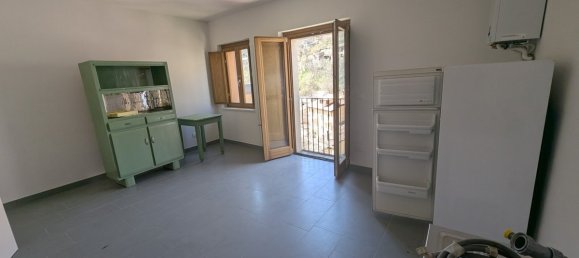 4 bedrooms House in L'Aquila, Italy No. 279737 15