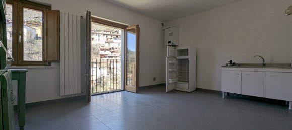 4 bedrooms House in L'Aquila, Italy No. 279737 12