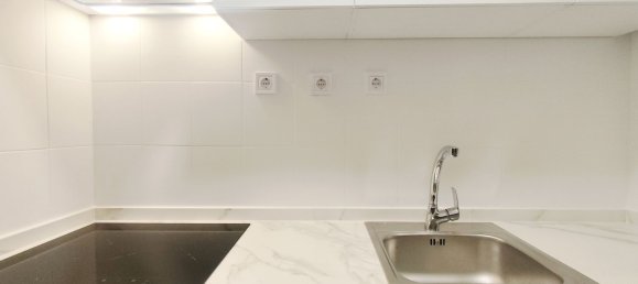 Apartamento de 2 dormitorios en Santa Coloma de Gramenet, Spain No. 168539 7