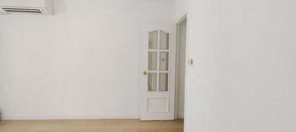 Apartamento de 2 dormitorios en Santa Coloma de Gramenet, Spain No. 168539 16