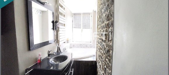 Casa de 2 dormitorios en Delme, France No. 64872 9