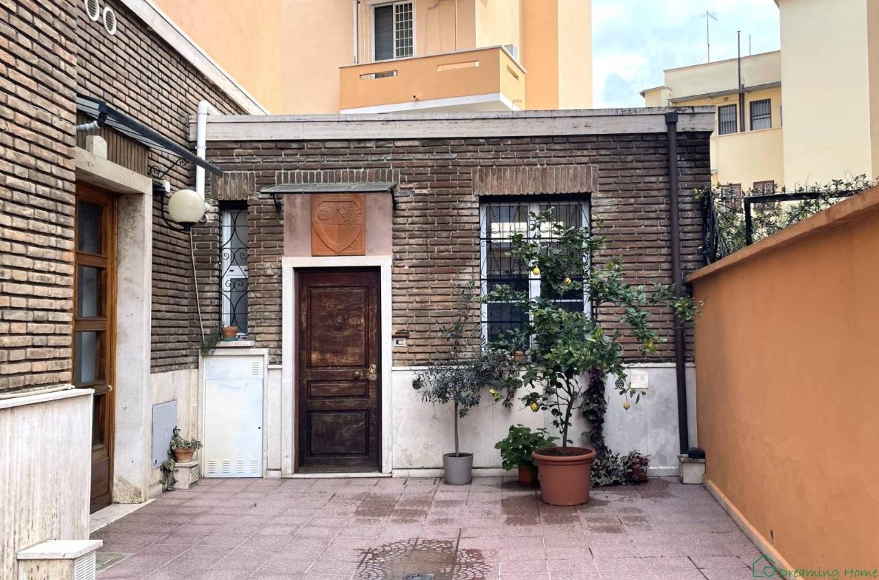 Студия в Рим, Италия № 32489