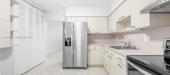 4 bedrooms Villa for rent in Miami, Miami-Dade, Florida, USA № 615505 22