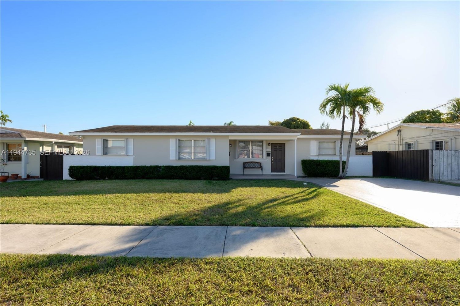 4 bedrooms Villa for rent in Miami, Miami-Dade, Florida, USA № 615505