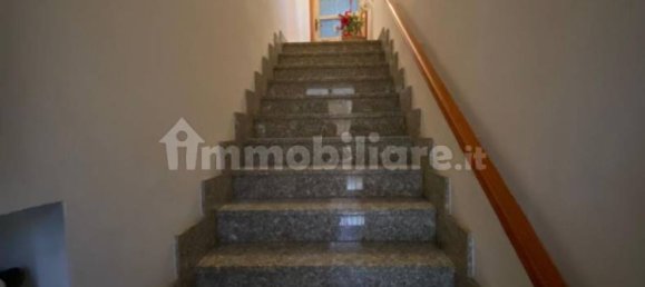 4 Schlafzimmer Haus in Santo Stefano Roero, Italy, Nr. 175956 15