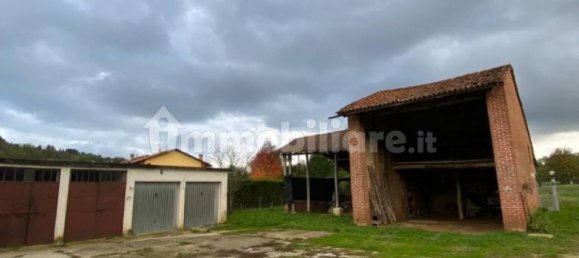 4 Schlafzimmer Haus in Santo Stefano Roero, Italy, Nr. 175956 6