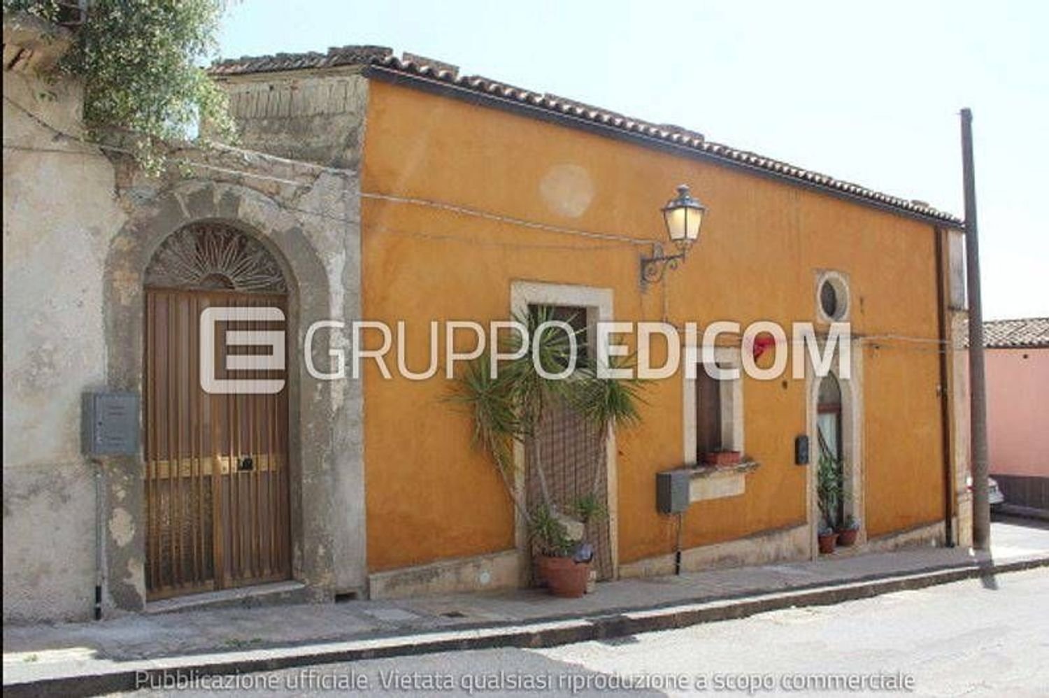 Квартира с 3 комнатами в Кассаро, Италия № 289671