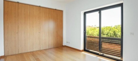 3 Schlafzimmer Villa in Cascais, Portugal, Nr. 118498 2