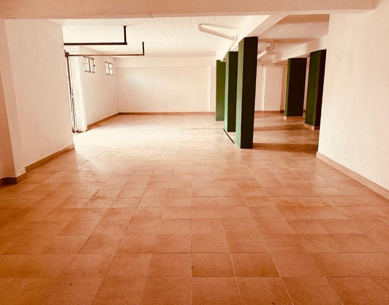 Armazém em Casal de Cambra, Portugal 394 m² N.º 94142