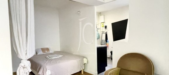 Studio à Paris, France No. 164893 3