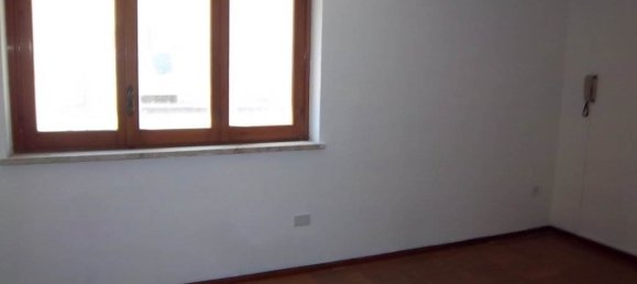 Oficina de 3 habitaciónes en Marsala, Italy No. 165198 3