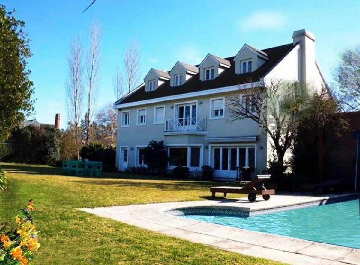 4 bedrooms House in San Isidro, Argentina No. 99006